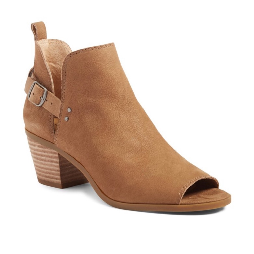 Lucky brand heels